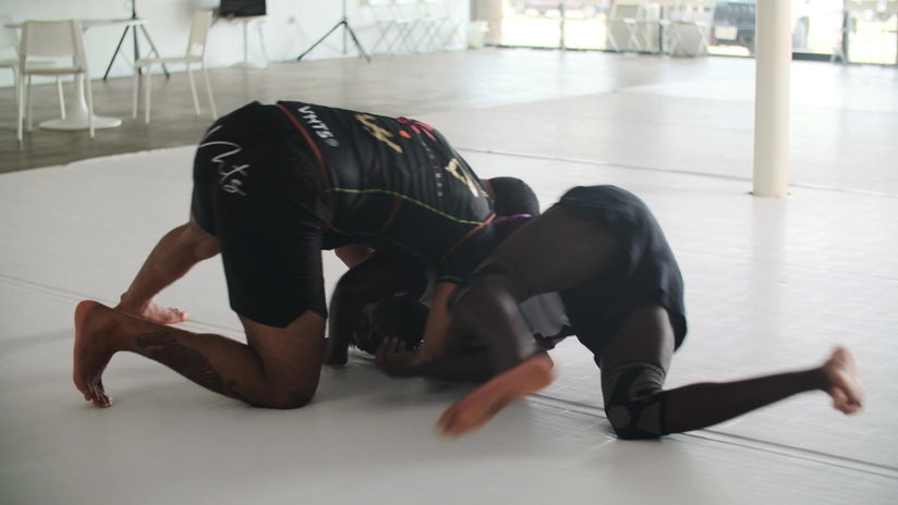 bull fight pass to darce choke